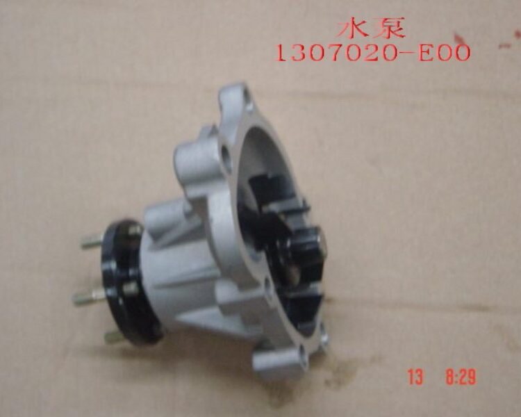 Насос водяной помпа 1307020-E00