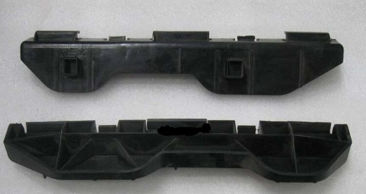 Направляющая заднего бампера левая  10232113-00